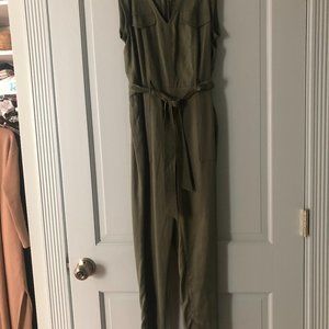 Banana Republic Olive Green 00 petite jumpsuit